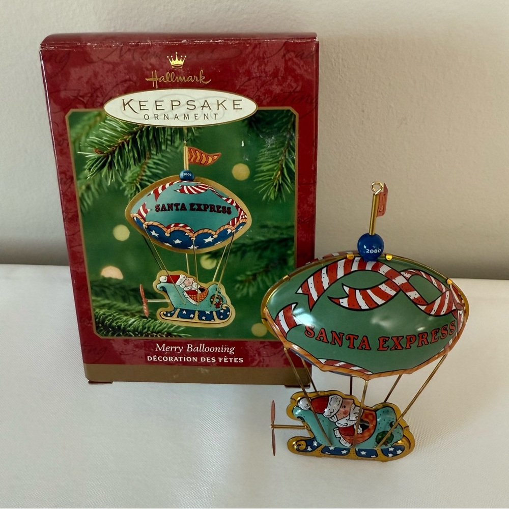 2000 Hallmark “Merry Ballooning” Santa Express Ornament – Mint in Box Gift